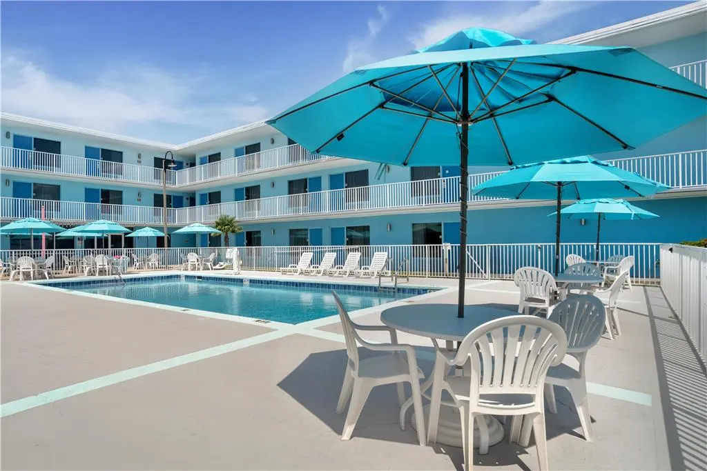 Best Western Navarre Waterfront