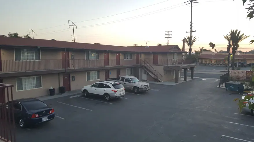 Driftwood Motel