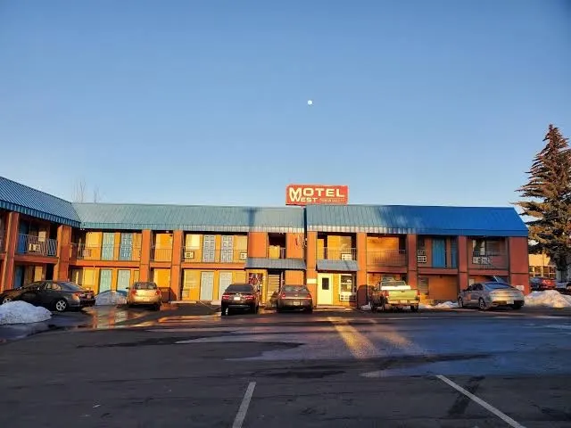 Motel West