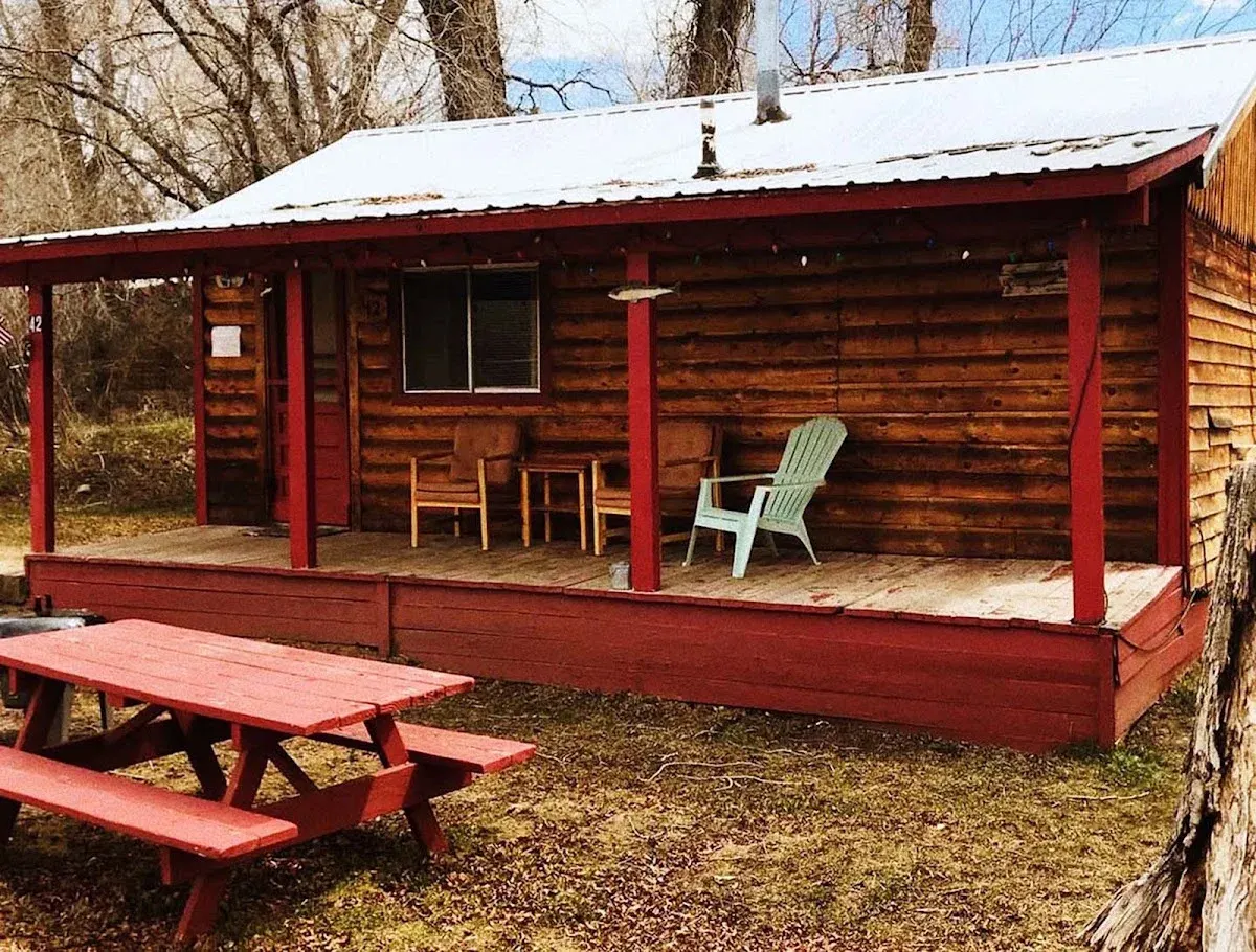 Elkhorn Lodge