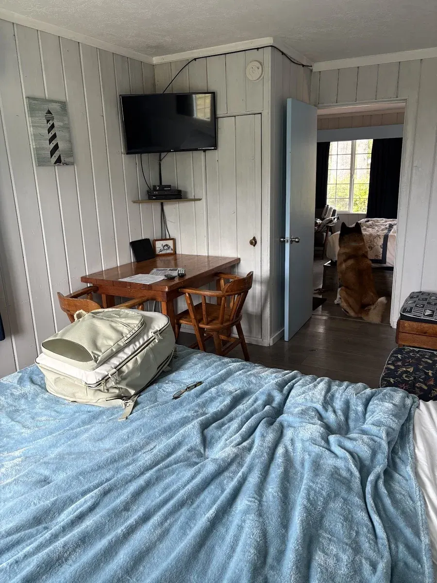 Tillicum Beach Motel