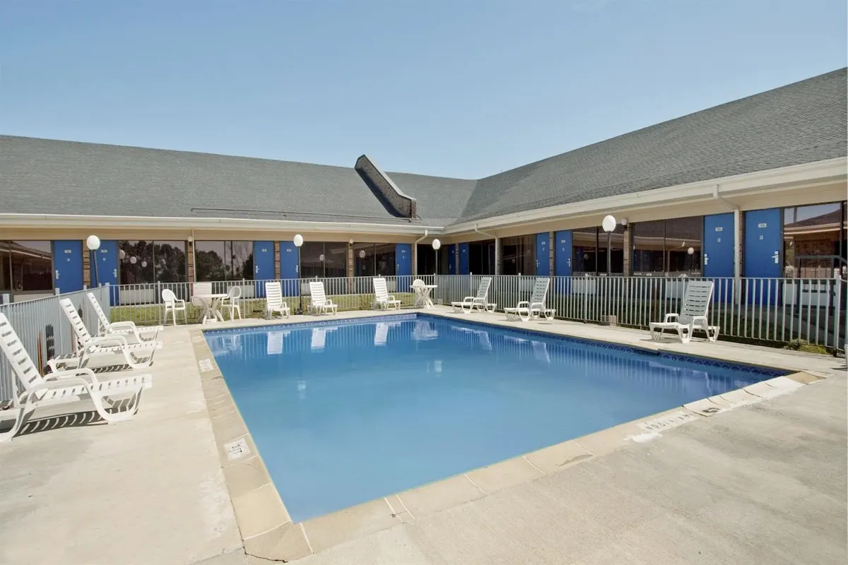 Americas Best Value Inn Forest