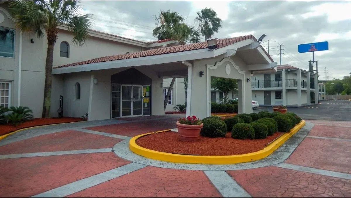 Studio 6 Houston, TX - Intercontinental Airport South