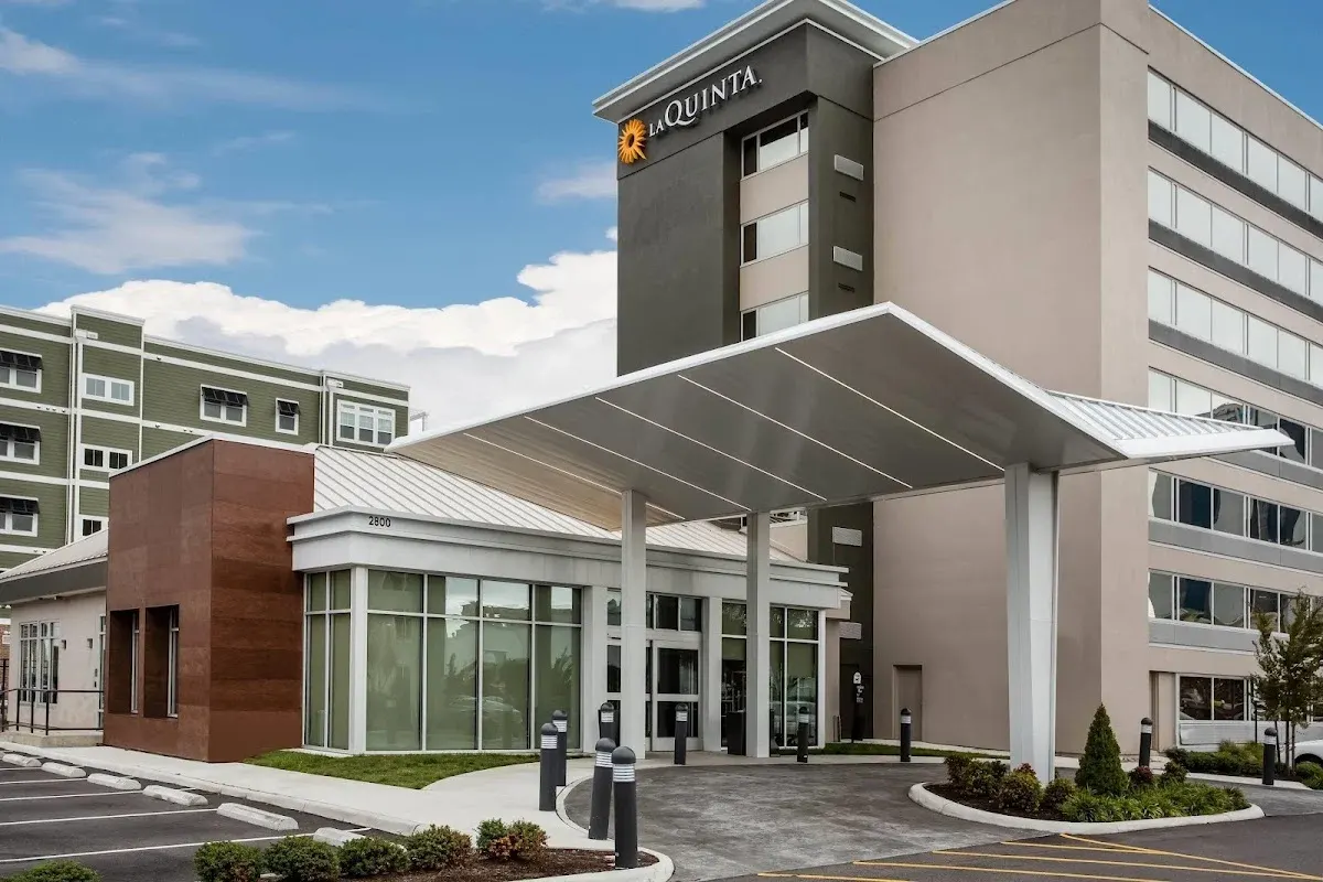 La Quinta Inn & Suites by Wyndham Virginia Beach