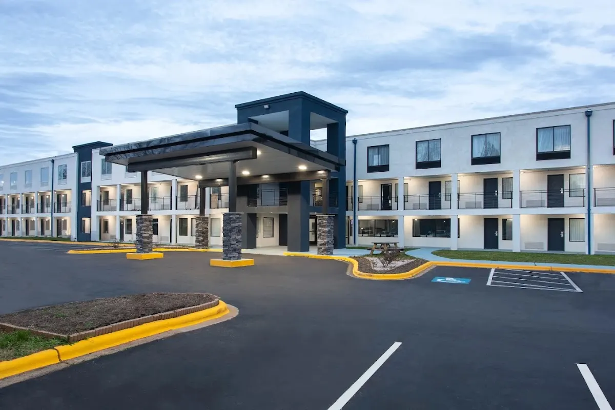 Clarion Pointe