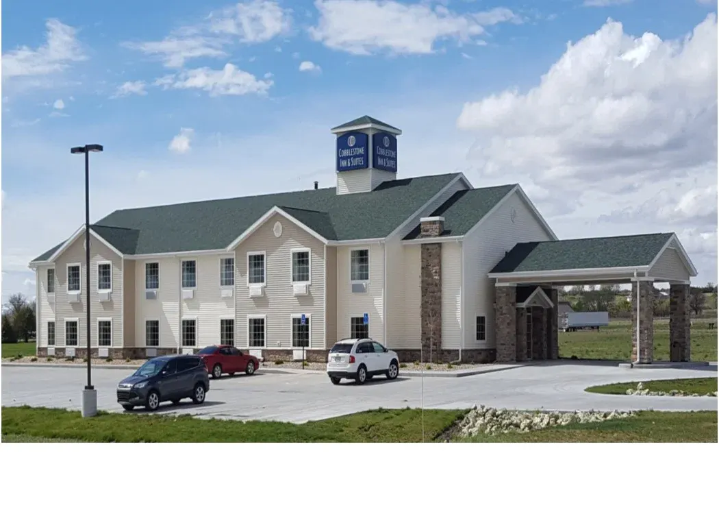 Cobblestone Inn & Suites - Cambridge