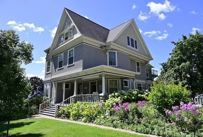 McConnell Inn