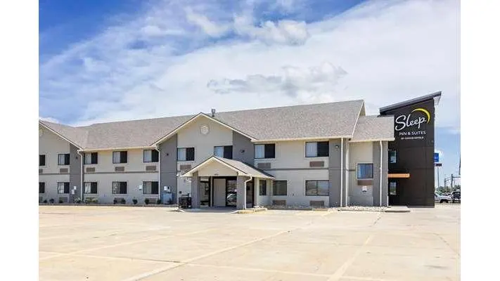 Sleep Inn & Suites Salina I-135