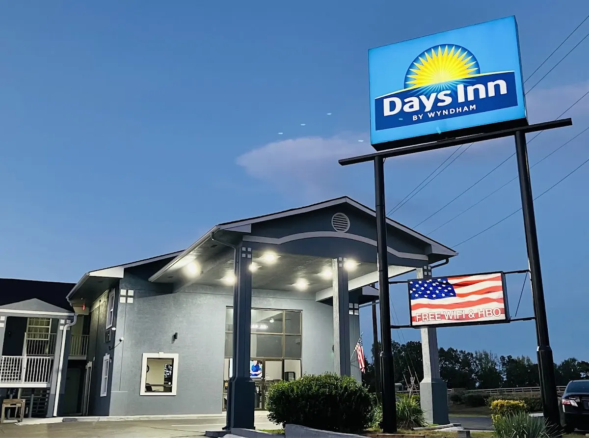 Days Inn by Wyndham Camden AR