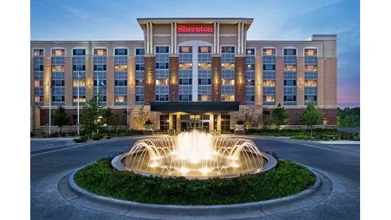 Sheraton St. Paul Woodbury Hotel