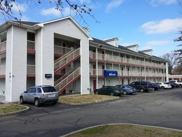 InTown Suites Extended Stay Memphis TN - Hickory Hill Rd