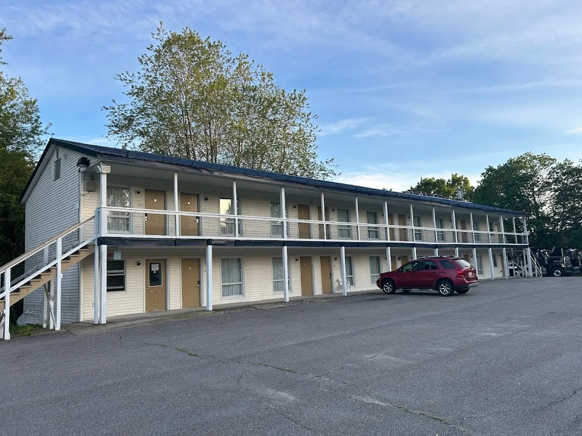 Moonlight Inn