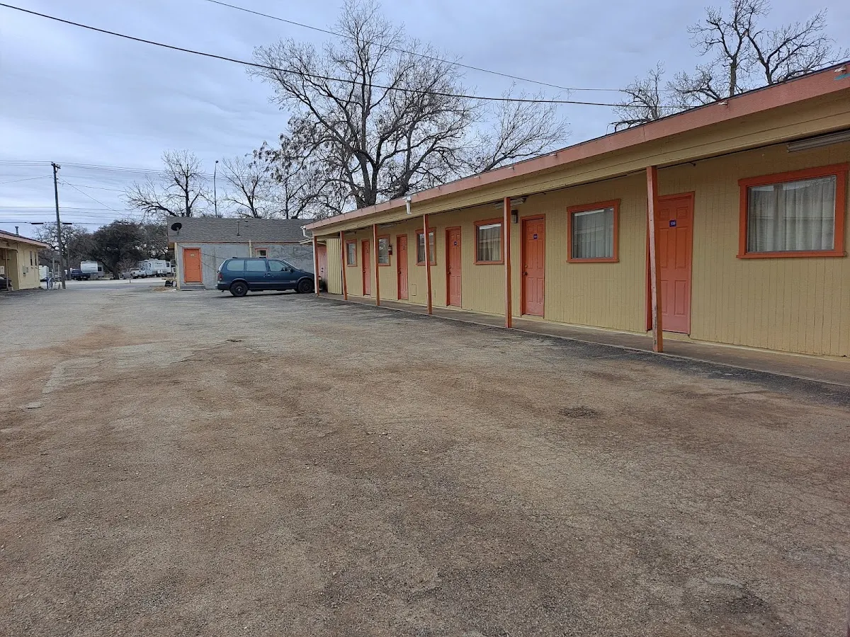 Avalon Motel