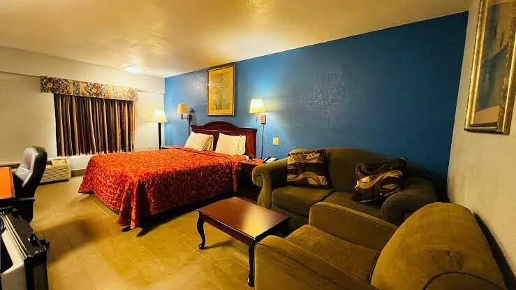 Holiday Lodge - McAlester