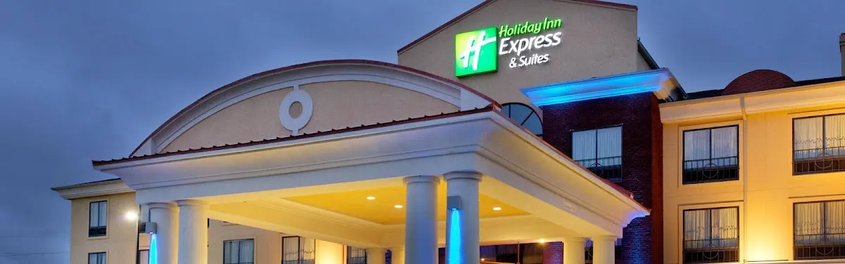 Holiday Inn Express & Suites Andalusia by IHG