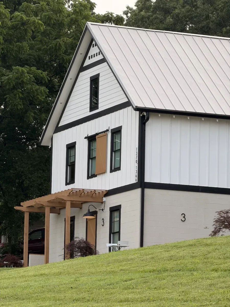 BARNDO 3 FARM STAY at Fairland Ridge - Cedar Pond Farms