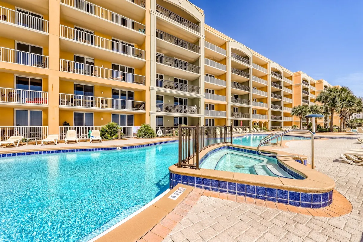 Azure Condo Rentals in Fort Walton Beach by Avari