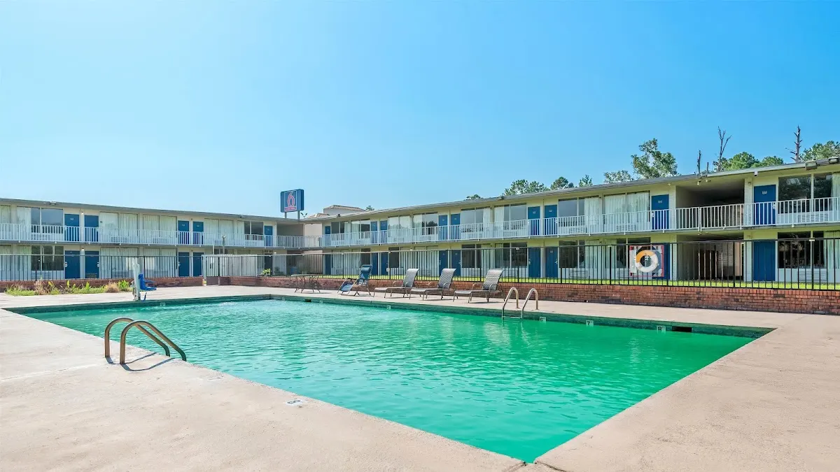 Motel 6 Hammond, LA – I 12 – I 55