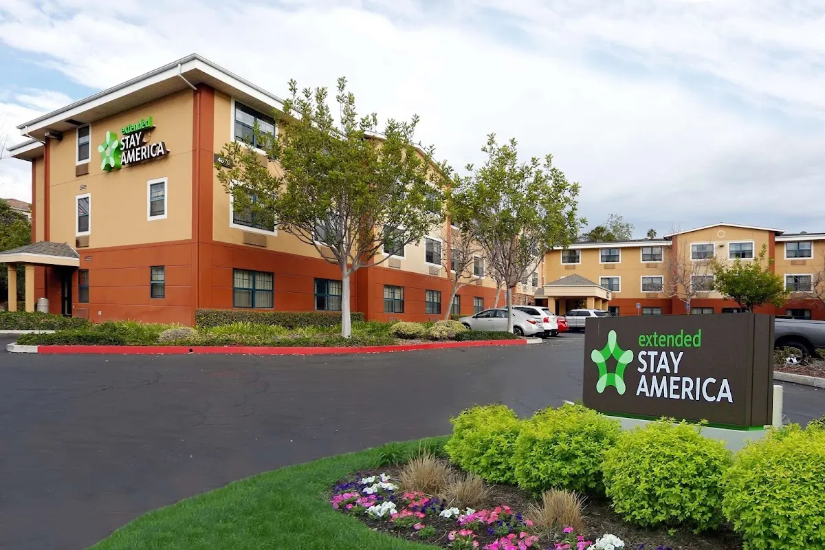 Extended Stay America Suites- Santa Barbara - Calle Real
