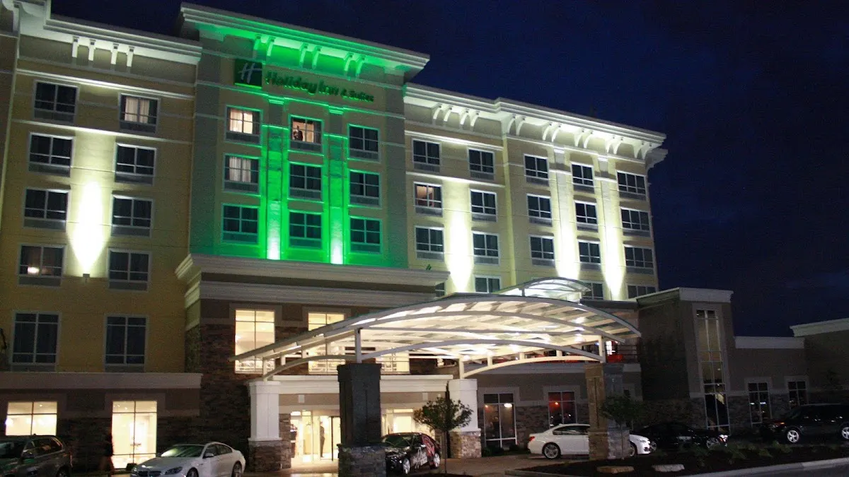Holiday Inn & Suites Davenport by IHG