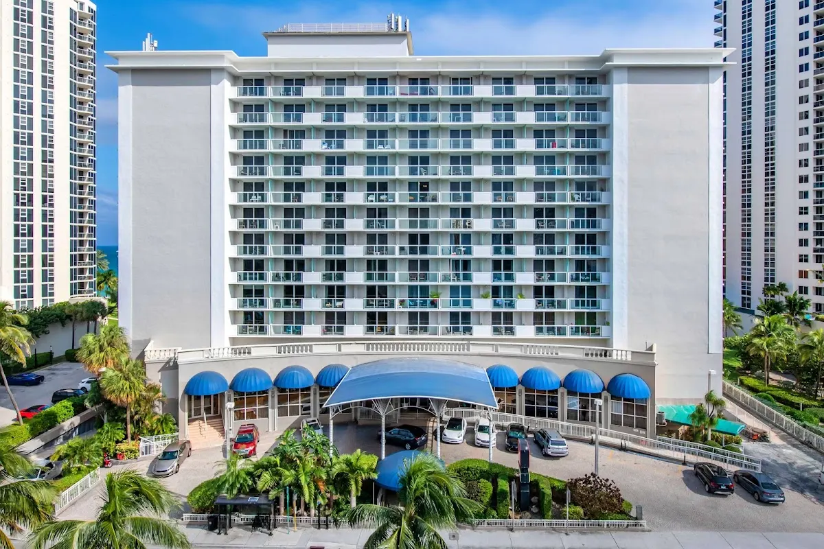 Ramada Plaza by Wyndham Marco Polo Beach Resort