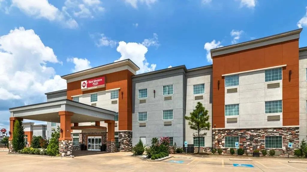 Best Western Plus Coweta's 1st Hotel