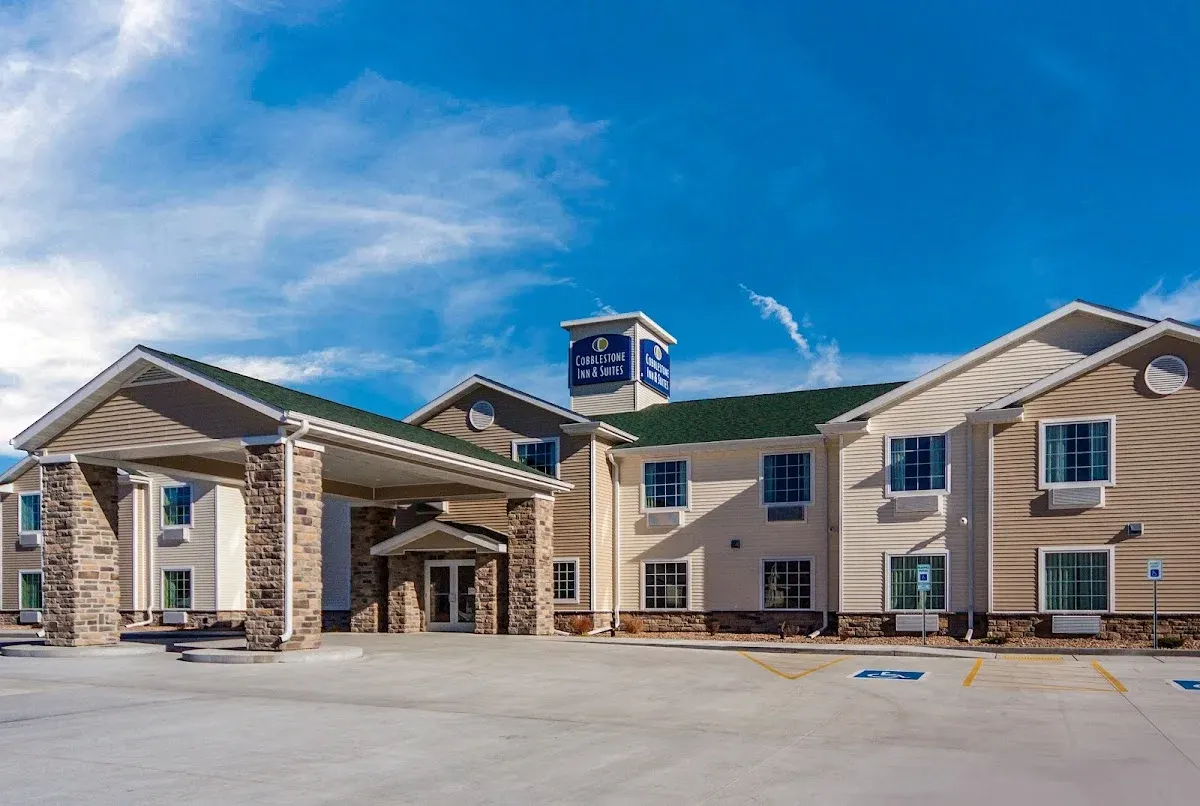 Cobblestone Inn & Suites - Fremont
