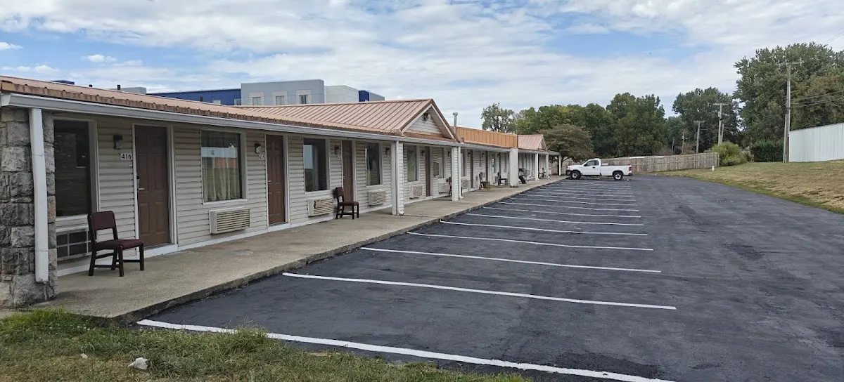 Cozy Garden Inn By OYO Hwy 40 Richmond
