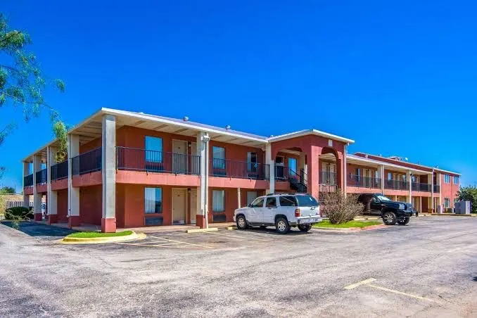 Country Hearth Inn & Suites Sweetwater
