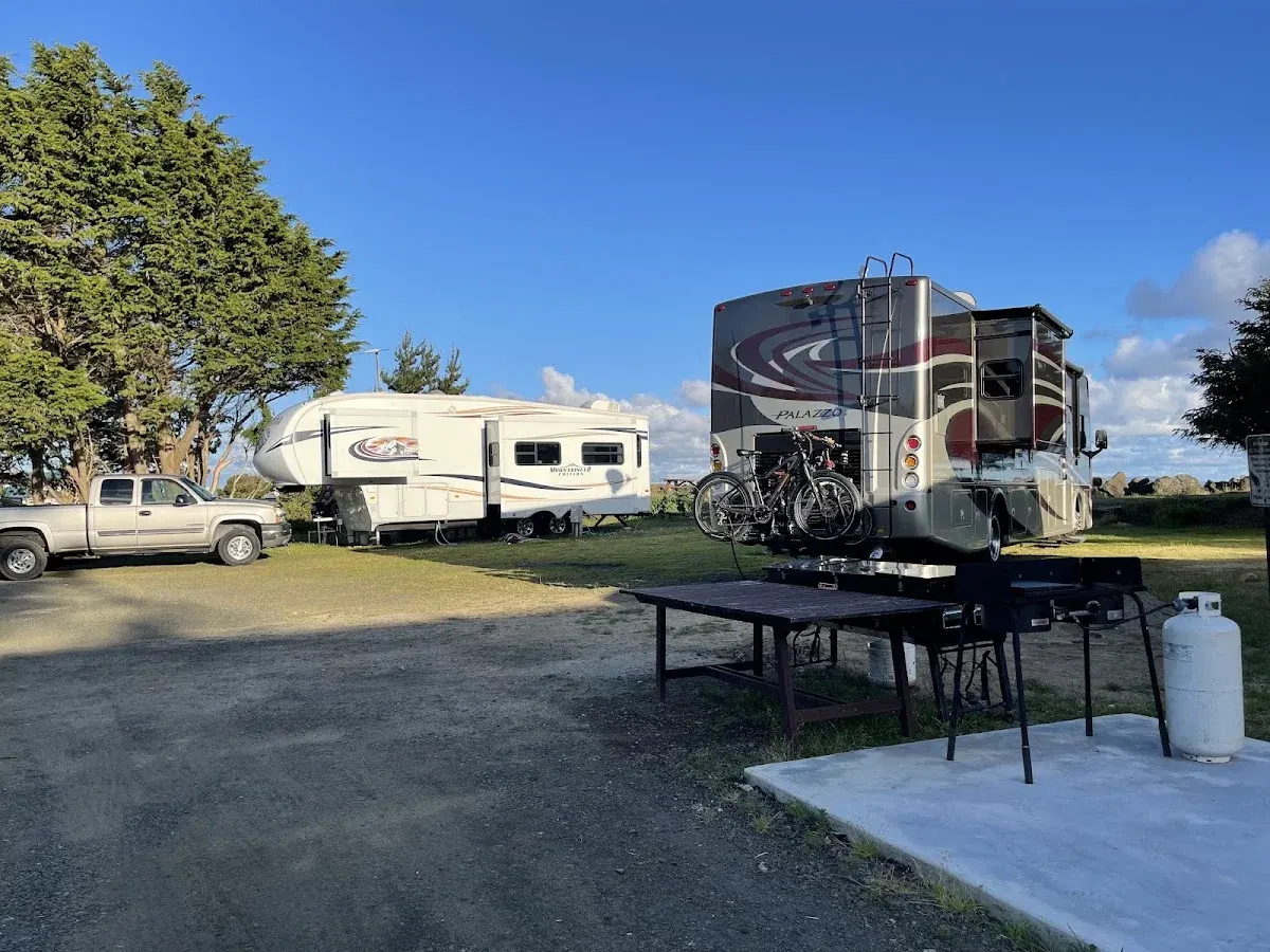Bayshore RV Park & Guest Suites