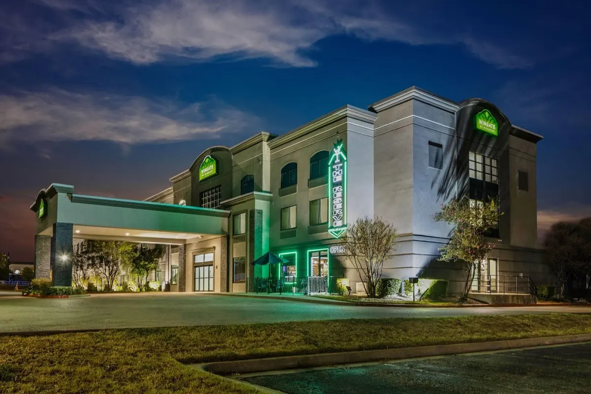 Wingate by Wyndham Round Rock Hotel & Conference Center