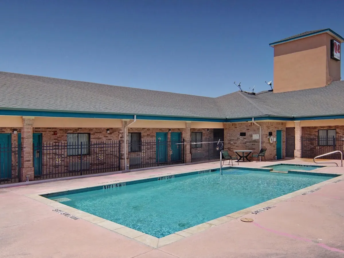 Quality One Motel
