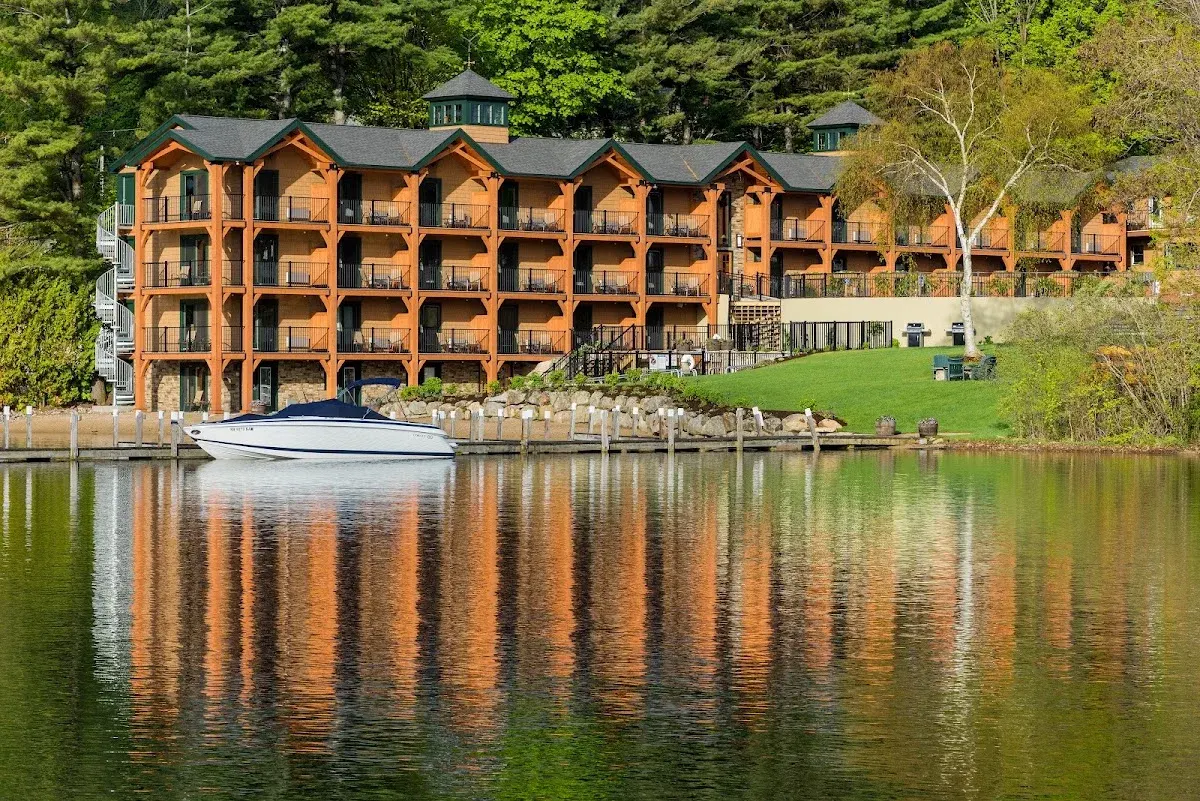 Center Harbor Inn