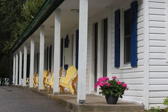 Traverse Lodge