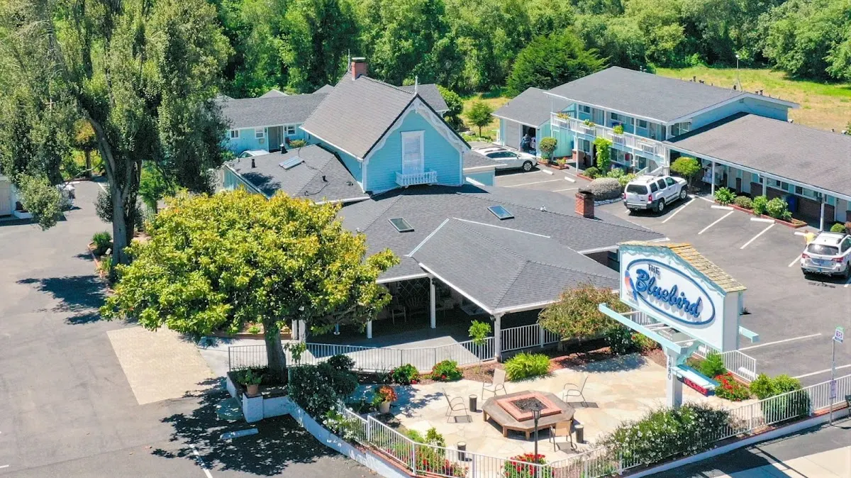 Bluebird Inn Cambria