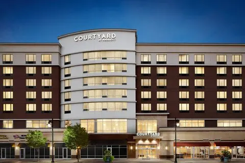 Courtyard by Marriott Newark Downtown