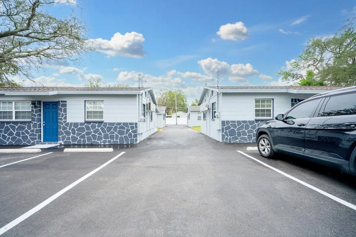 University Serenity Suites