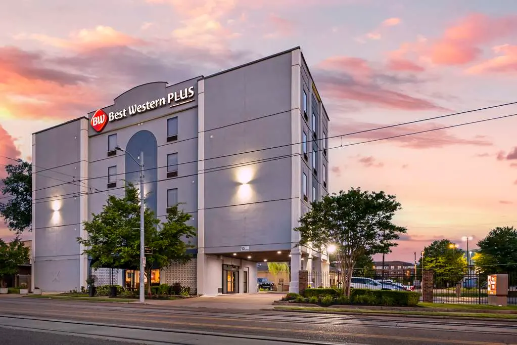 Best Western Plus Gen X Inn