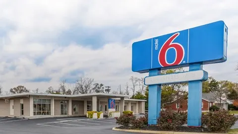 Motel 6 Winchester, VA