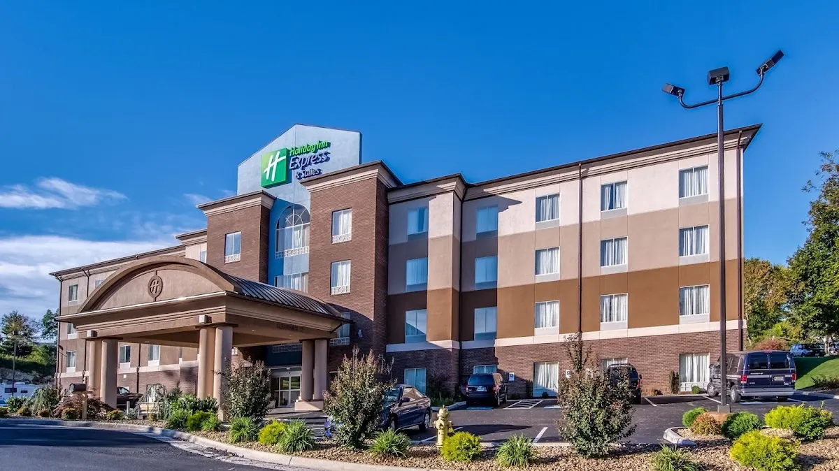Holiday Inn Express & Suites Wytheville by IHG