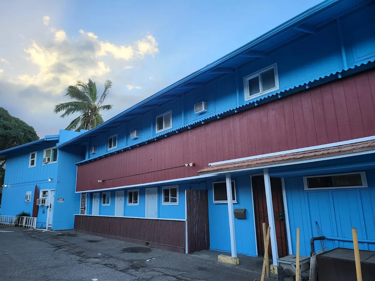 Yonegan Central Maui Getaways