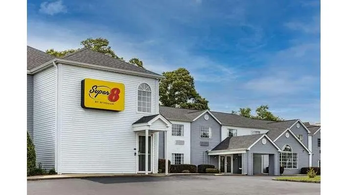 Super 8 by Wyndham Pensacola
