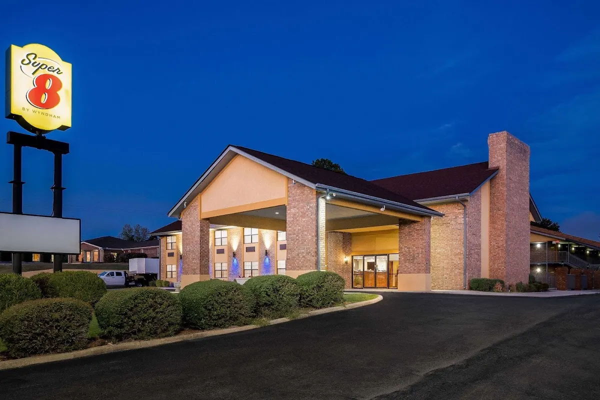 Super 8 by Wyndham Paragould