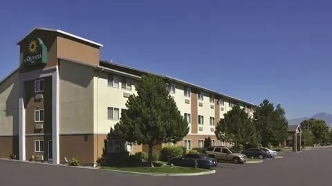 Valley Inn