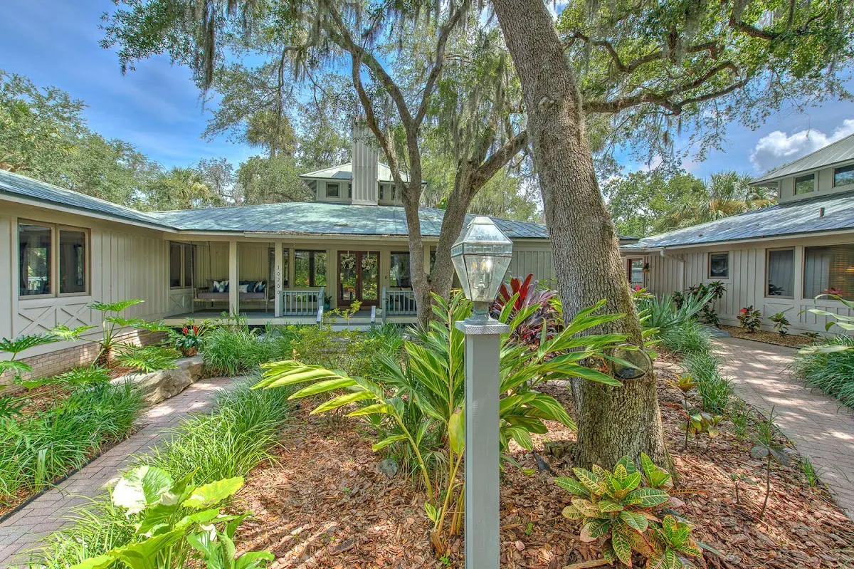 Riverbend Retreat Fla.