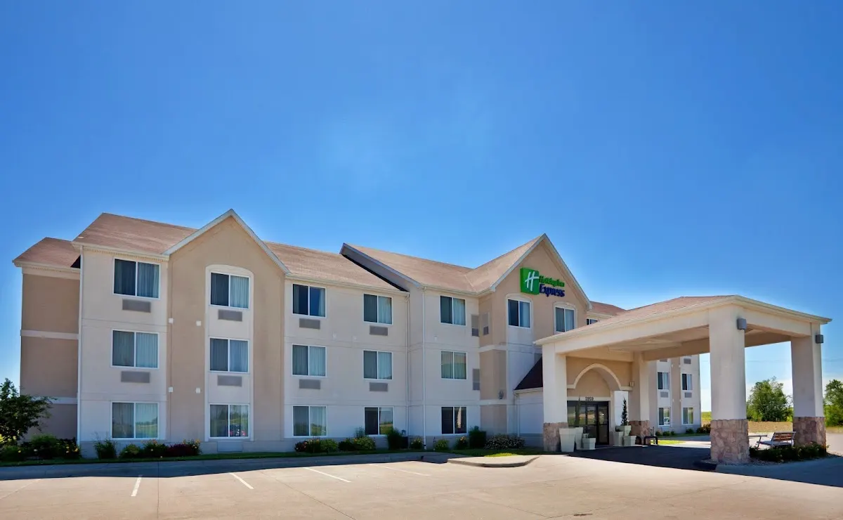 Holiday Inn Express & Suites Maryville by IHG