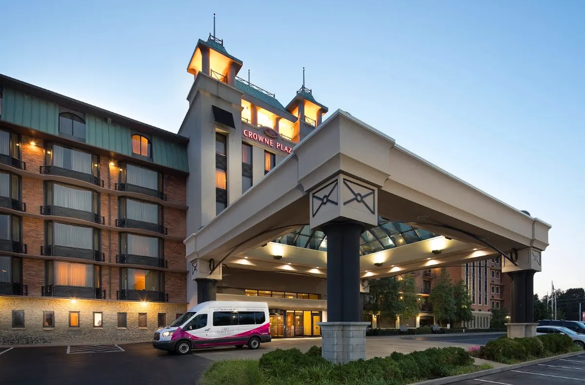 Crowne Plaza Louisville Airport Expo Ctr by IHG