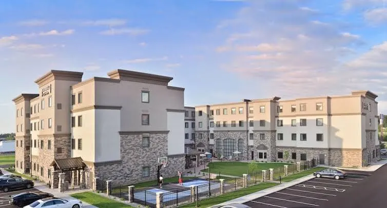 Staybridge Suites Wisconsin Dells - Lake Delton by IHG