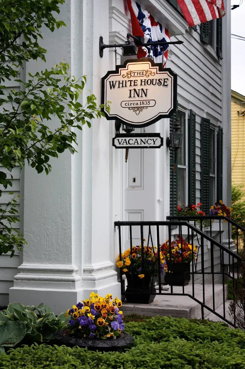 The White House Inn