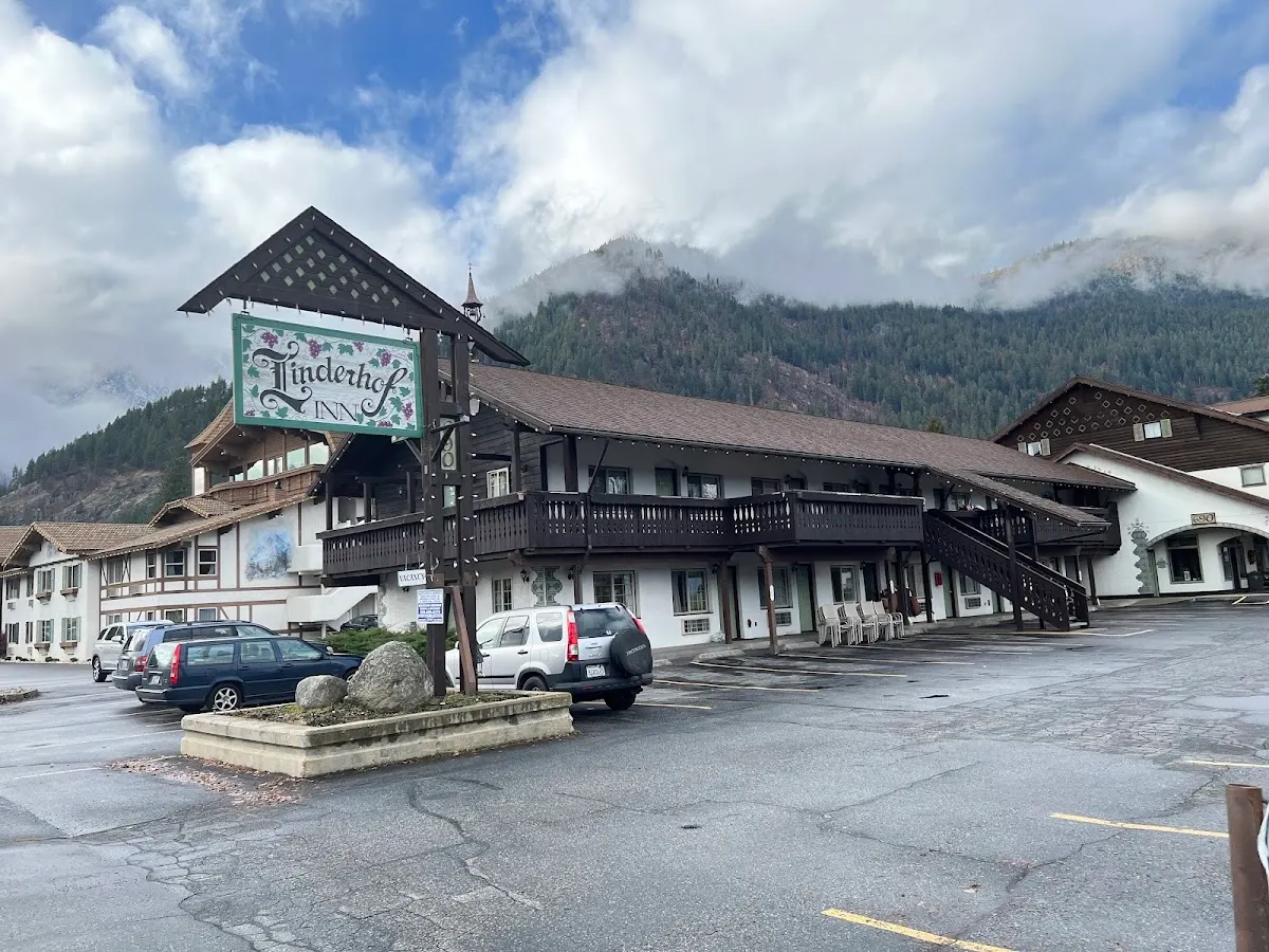 Linderhof Inn